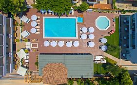 Sunny Days Hotel